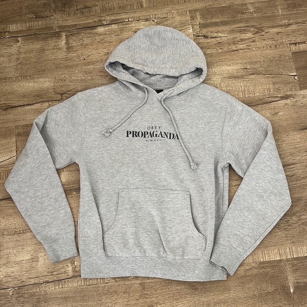 Obey Gray Propaganda Sweater Size Medium
